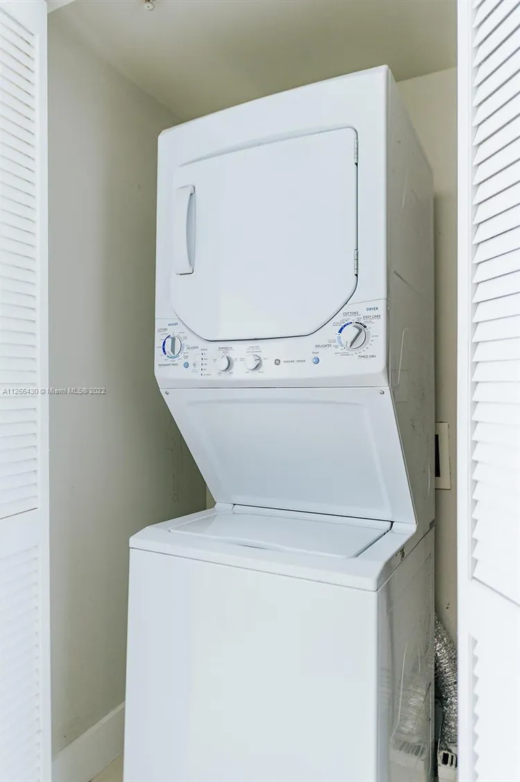 Onyx #2503 image #16