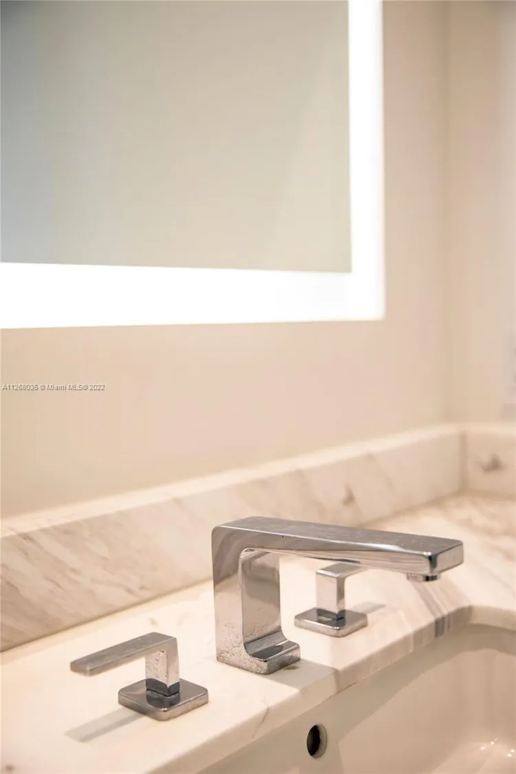 Two Park Grove #16B image #25
