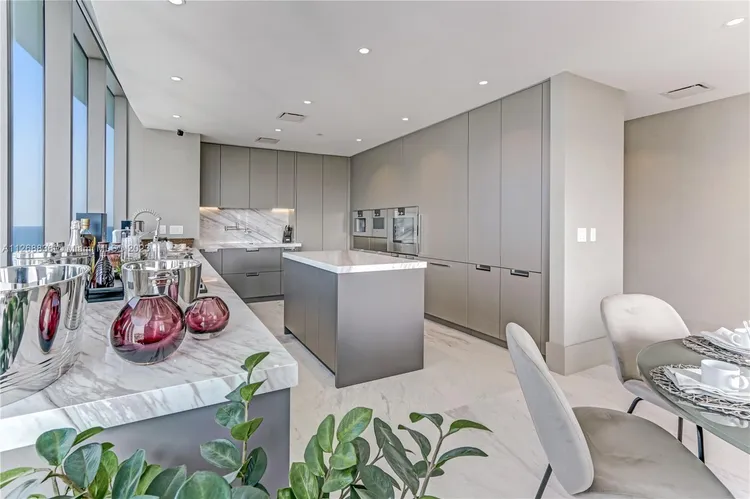 Ritz-Carlton Residences Sunny Isles #1401 image #32