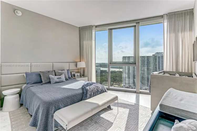 Ritz-Carlton Residences Sunny Isles #1401 image #33