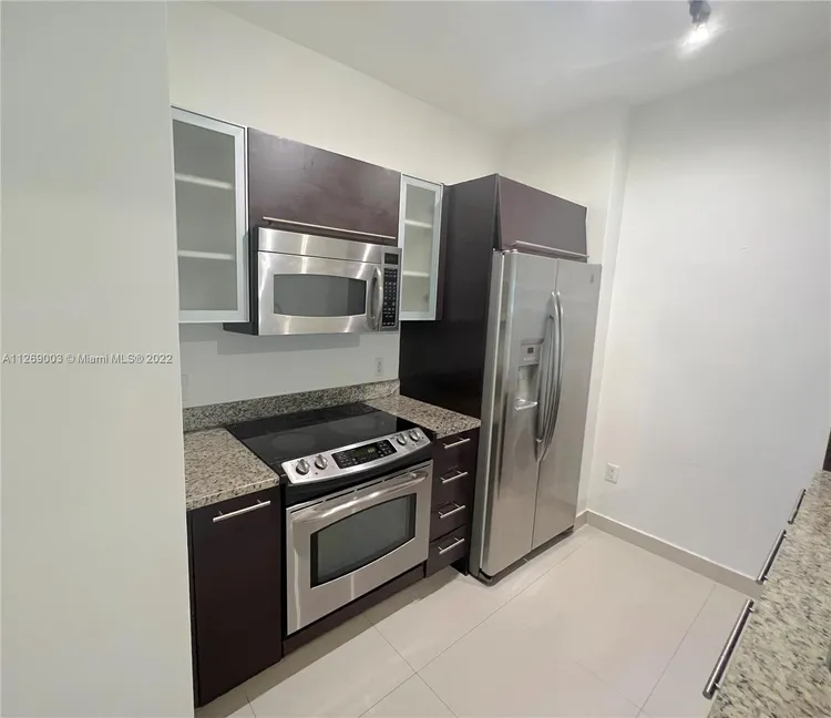 The Plaza on Brickell South #303 image #8