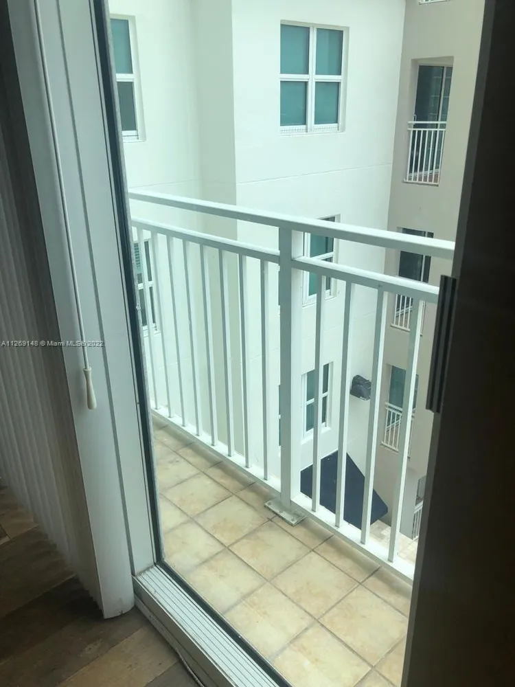 Douglas Grand #711 image #13