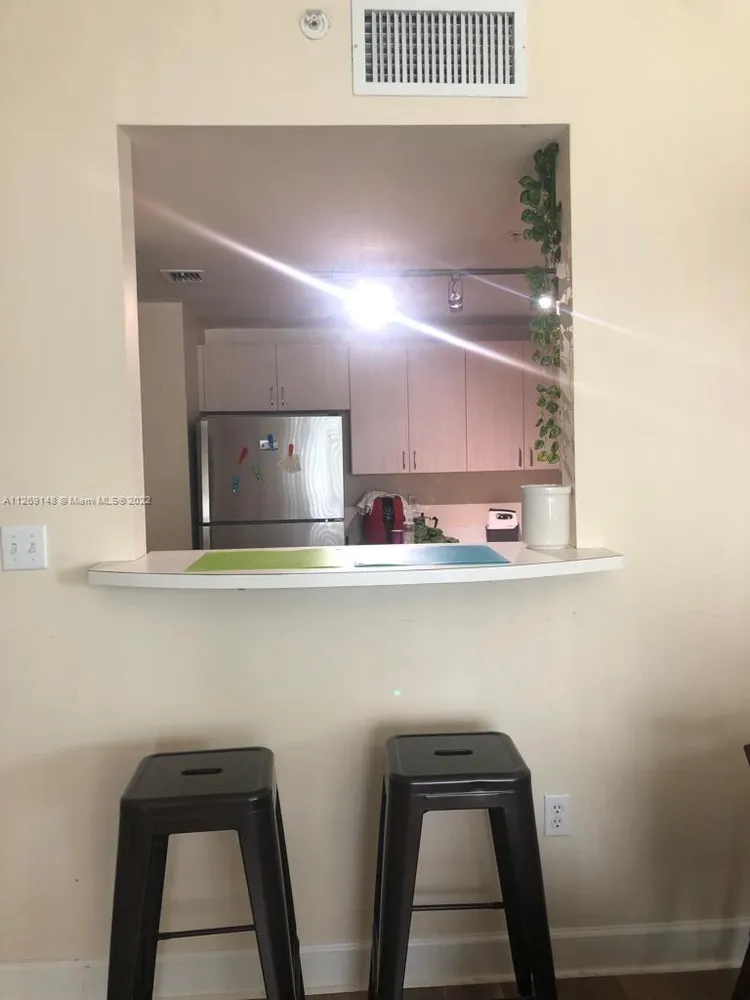 Douglas Grand #711 image #7