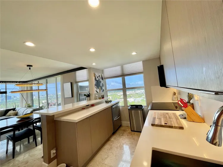 Palm Bay Yacht Club #PH-9 image #18