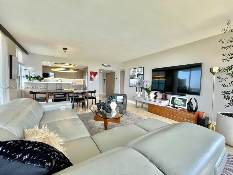 Palm Bay Yacht Club #PH-9 image #8