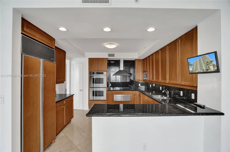 Hamptons South #1405 image #9