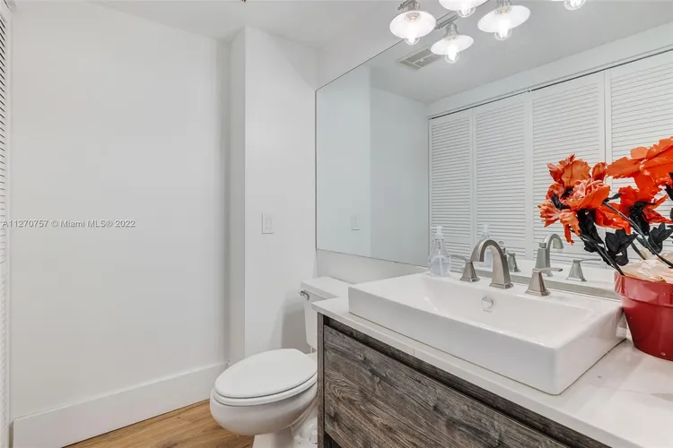 Portsview at the Waterways #612 image #17