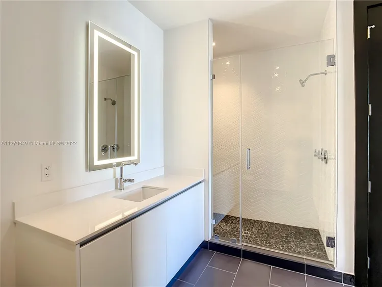 Muze at Met #PH1 image #24