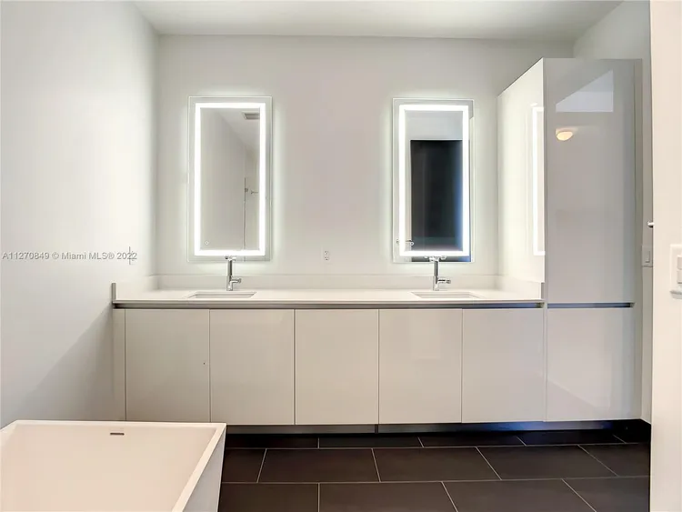 Muze at Met #PH1 image #32