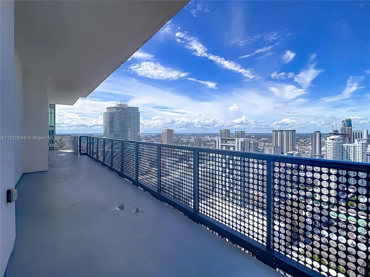 Muze at Met #PH1 image #35