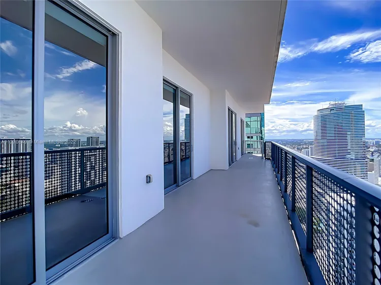 Muze at Met #PH1 image #36