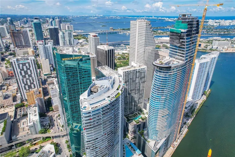 Muze at Met #PH1 image #43