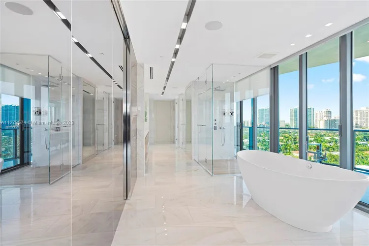 Regalia #11 image #22