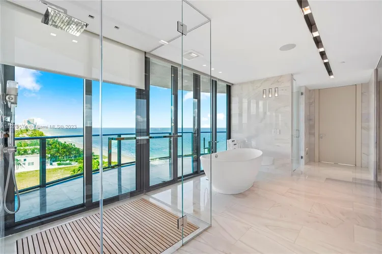 Regalia #11 image #24