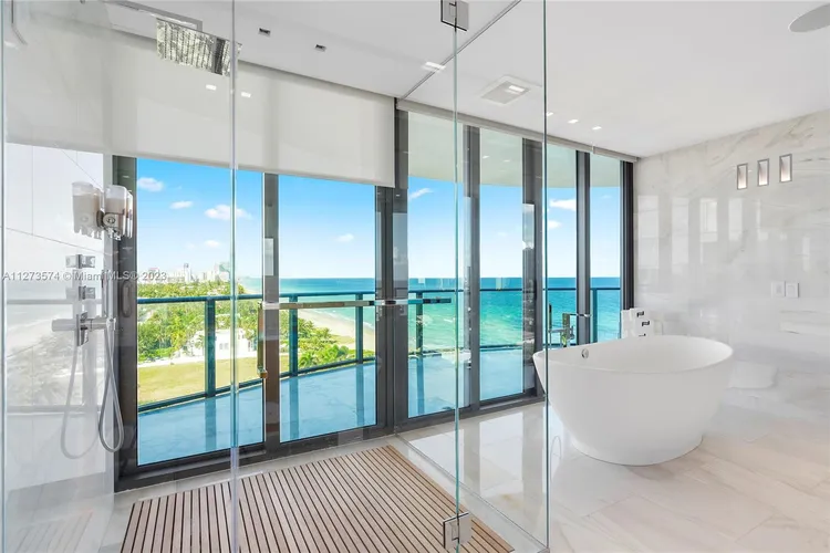 Regalia #11 image #25