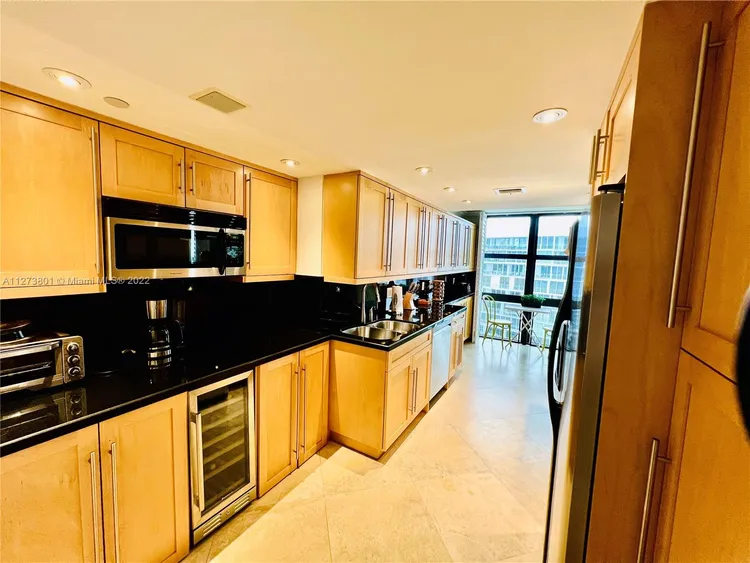 Towers of Key Biscayne #A808 image #21