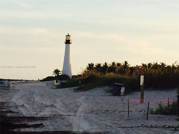 Towers of Key Biscayne #A808 image #36