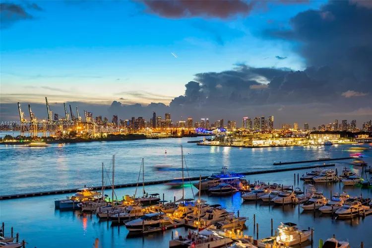 Murano at Portofino #801 image #16