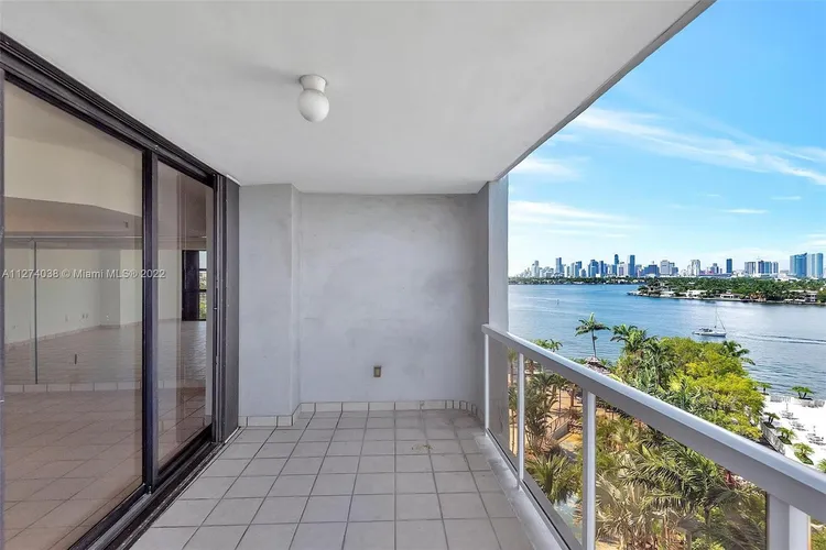 Nine Island Avenue #915 image #12