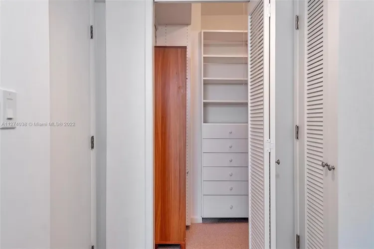 Nine Island Avenue #915 image #22