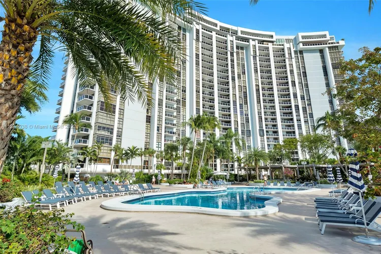 Nine Island Avenue #915 image #37