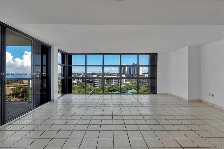 Nine Island Avenue #915 image #9