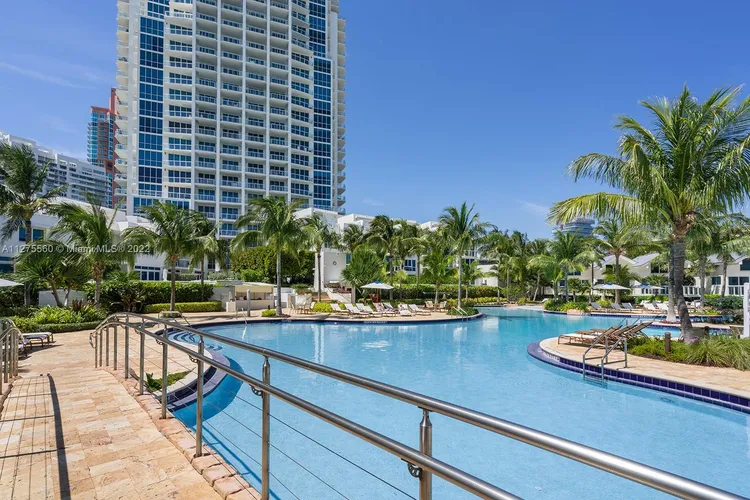 Continuum I South #2401 image #16