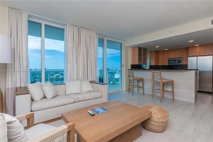 Hilton Q Club #1201 image #10