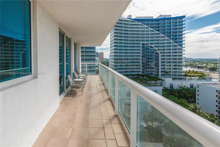 Hilton Q Club #1201 image #14