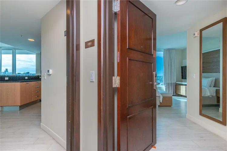 Hilton Q Club #1201 image #6