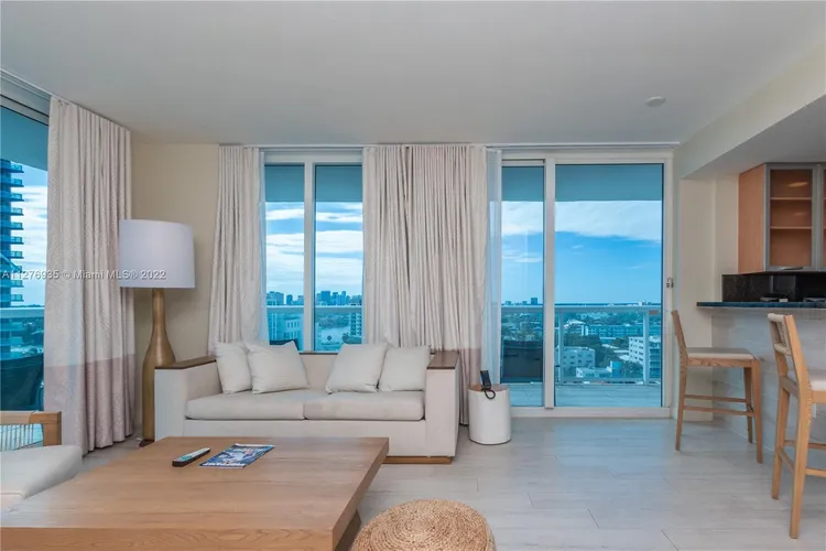 Hilton Q Club #1201 image #9