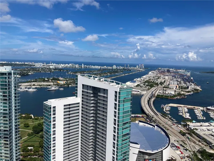 Paramount Miami Worldcenter #409 image #12