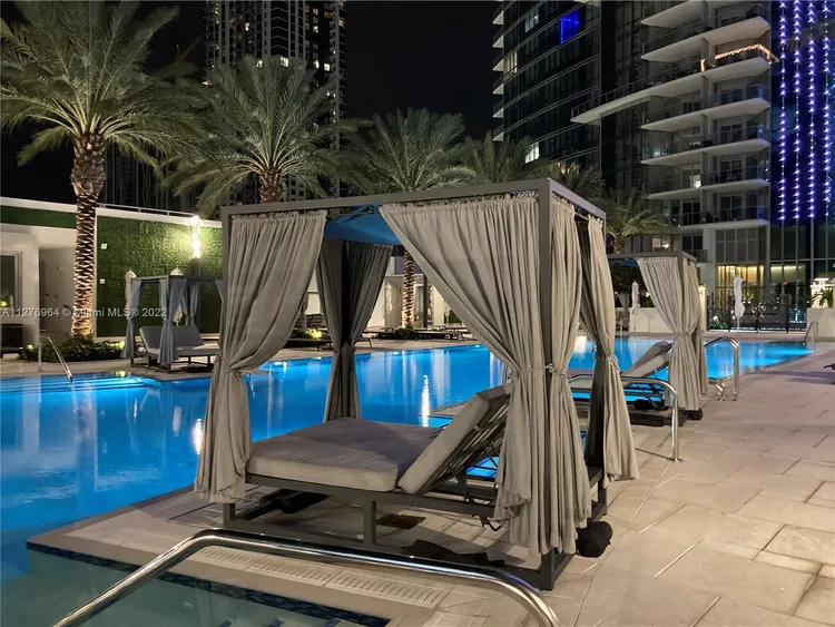 Paramount Miami Worldcenter #409 image #18