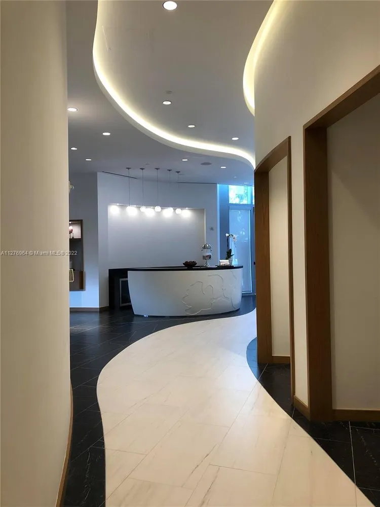 Paramount Miami Worldcenter #409 image #22