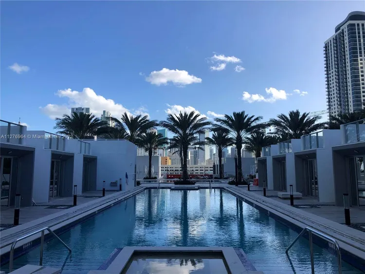 Paramount Miami Worldcenter #409 image #23