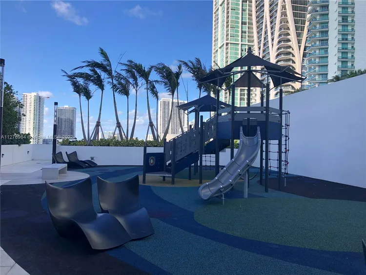 Paramount Miami Worldcenter #409 image #25