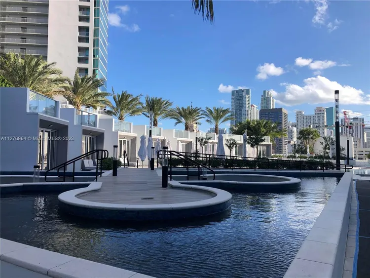 Paramount Miami Worldcenter #409 image #27