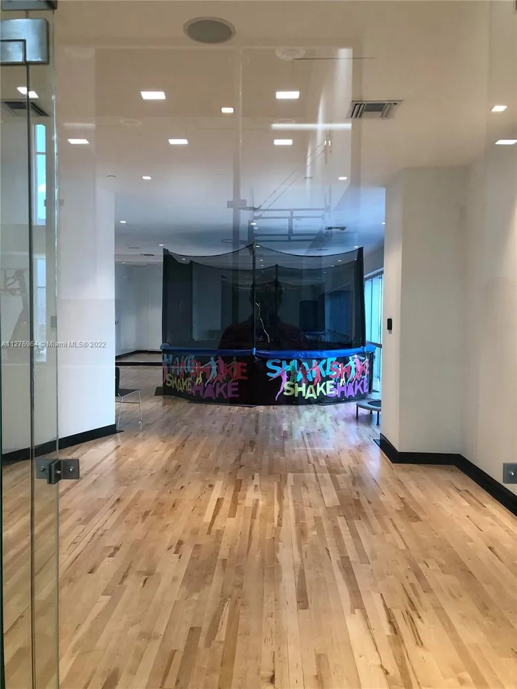 Paramount Miami Worldcenter #409 image #29