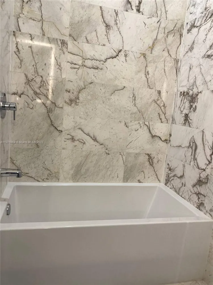 Paramount Miami Worldcenter #409 image #7