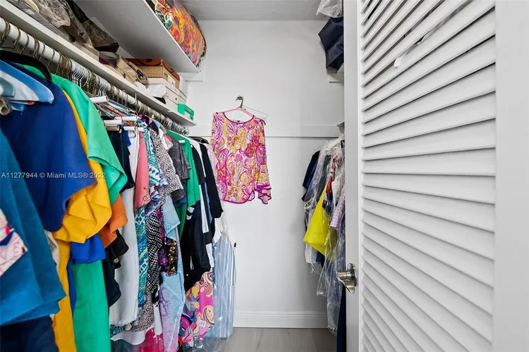 Galt Towers #14K image #11