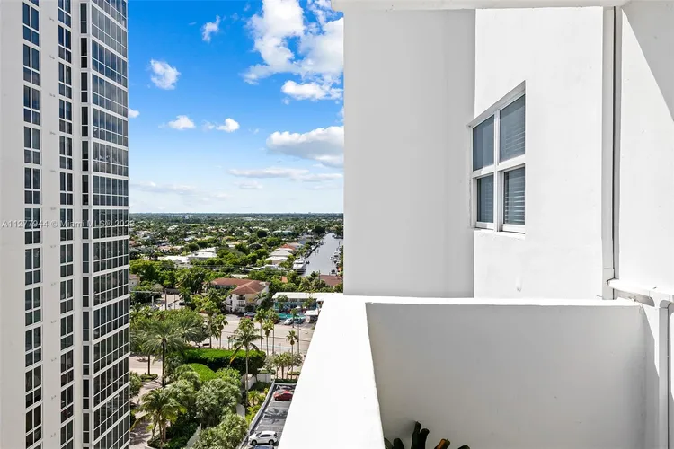 Galt Towers #14K image #18