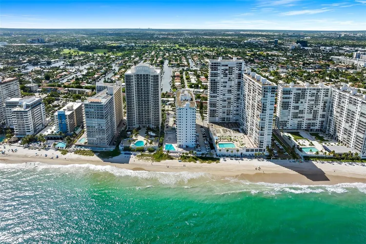 Galt Towers #14K image #22