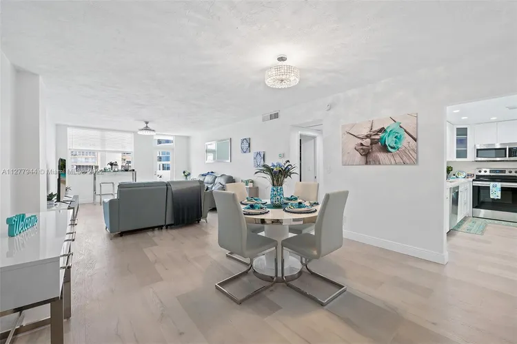 Galt Towers #14K image #8