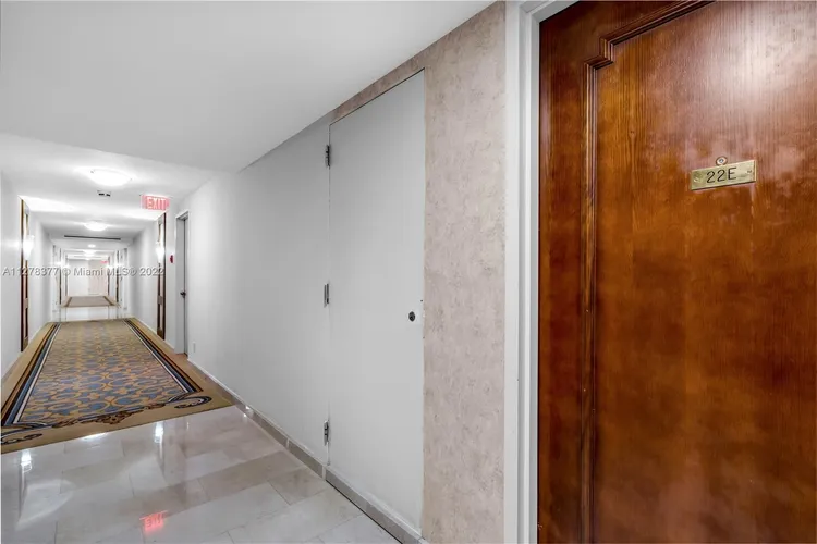 Turnberry Towers #22E image #10