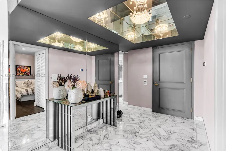 Turnberry Towers #22E image #12