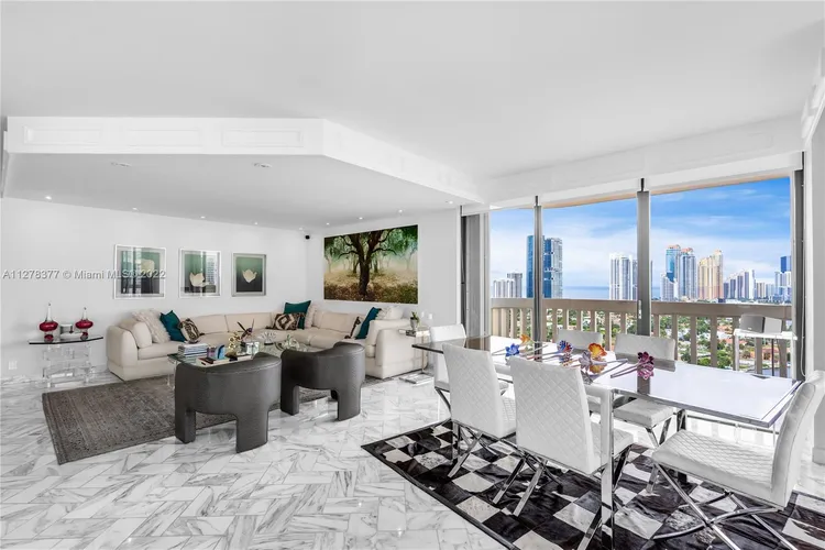 Turnberry Towers #22E image #7