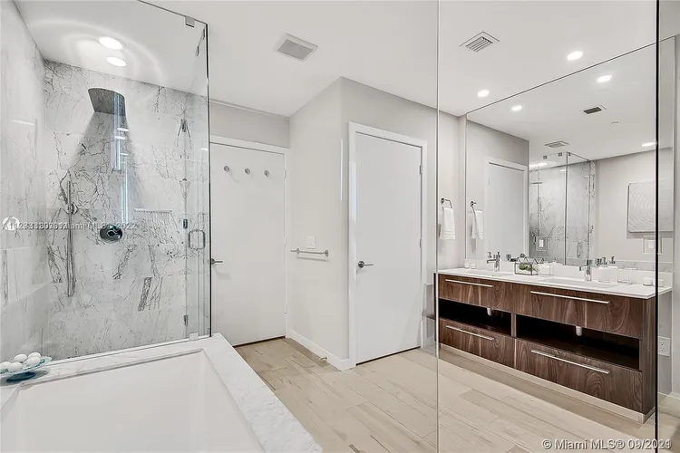 Gran Paraiso #1804 image #8