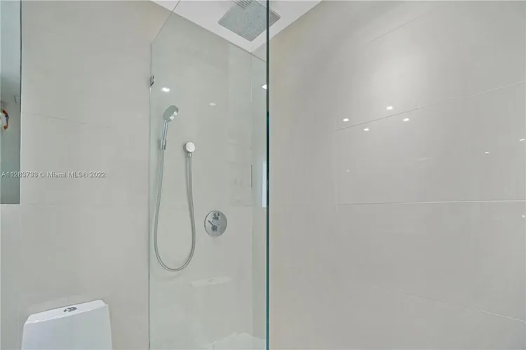 New Wave Condo #11E image #13