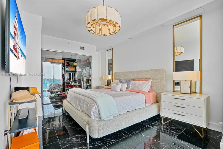 New Wave Condo #11E image #6