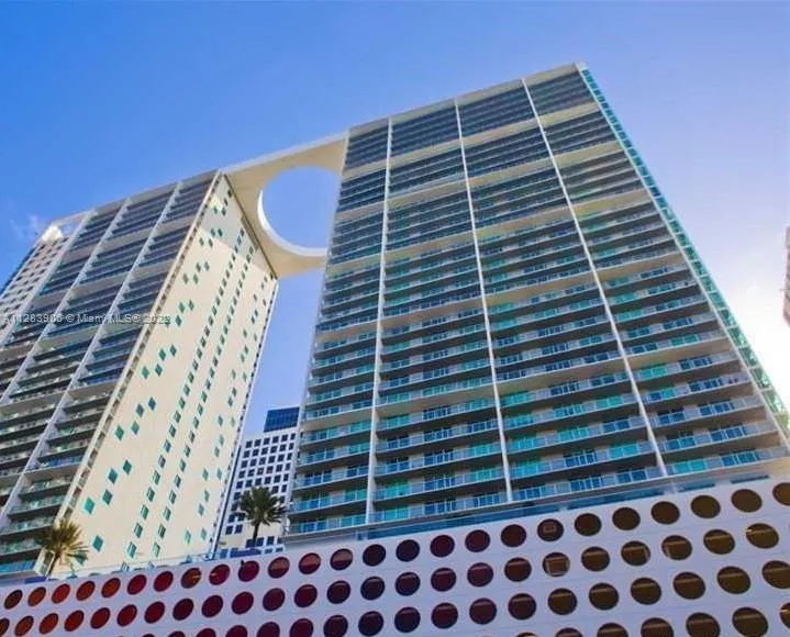 500 Brickell #1001 image #9